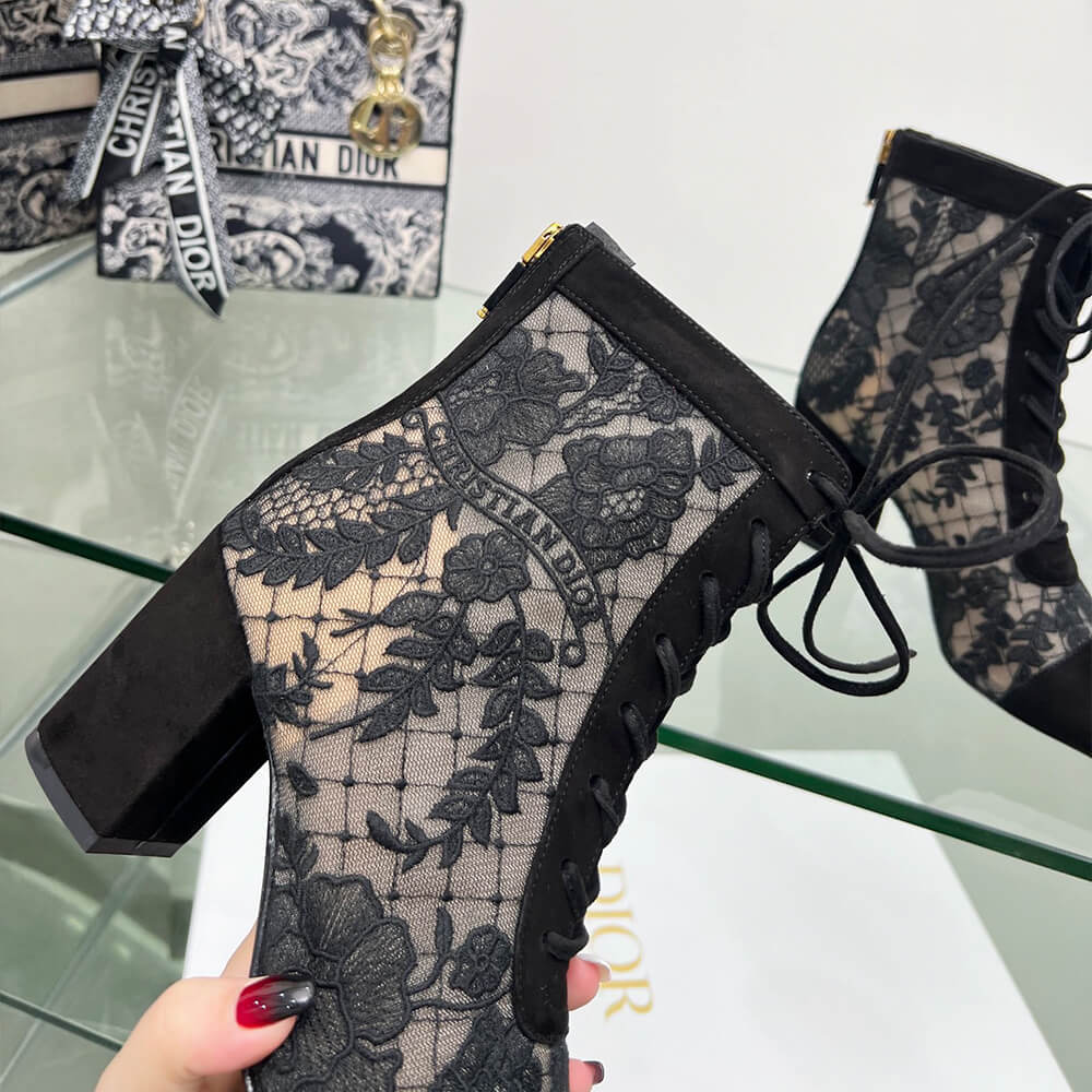 D10r Naughtily-D Heeled Ankle Boot