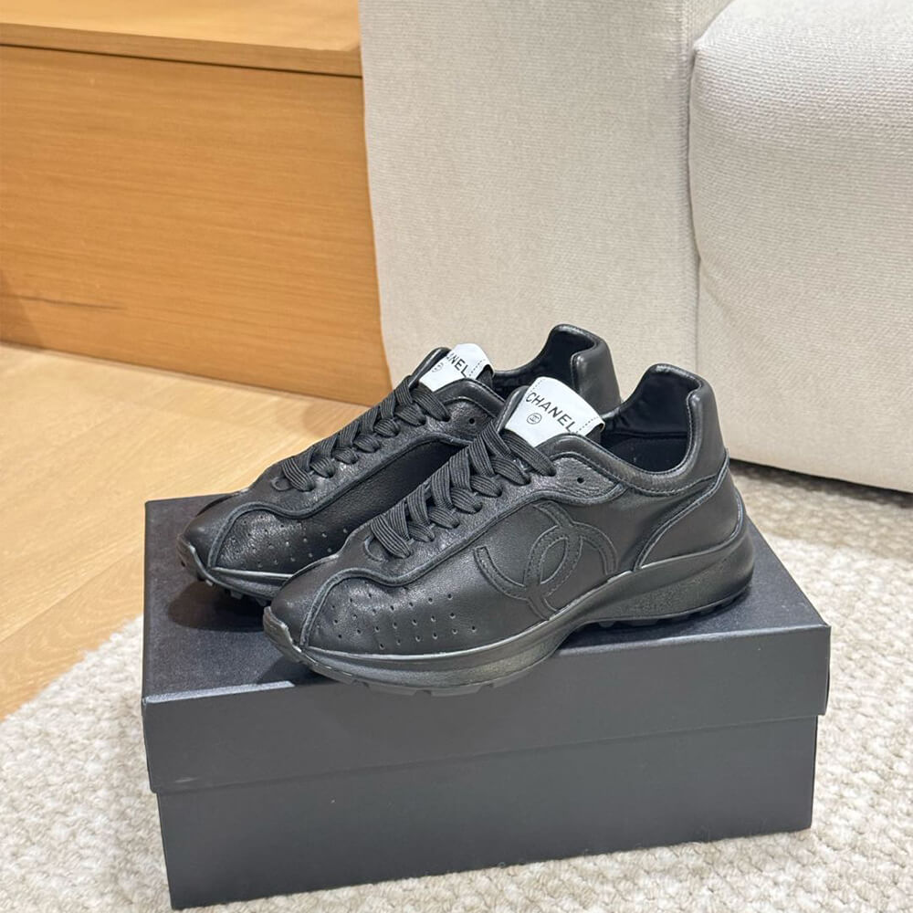 Ch**el Trainers