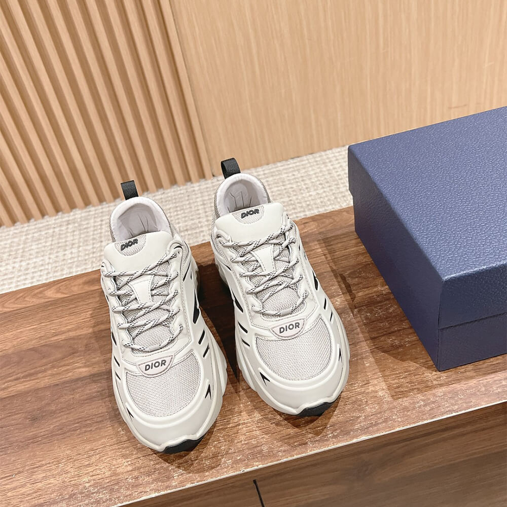 D10r B44 Blade Sneaker