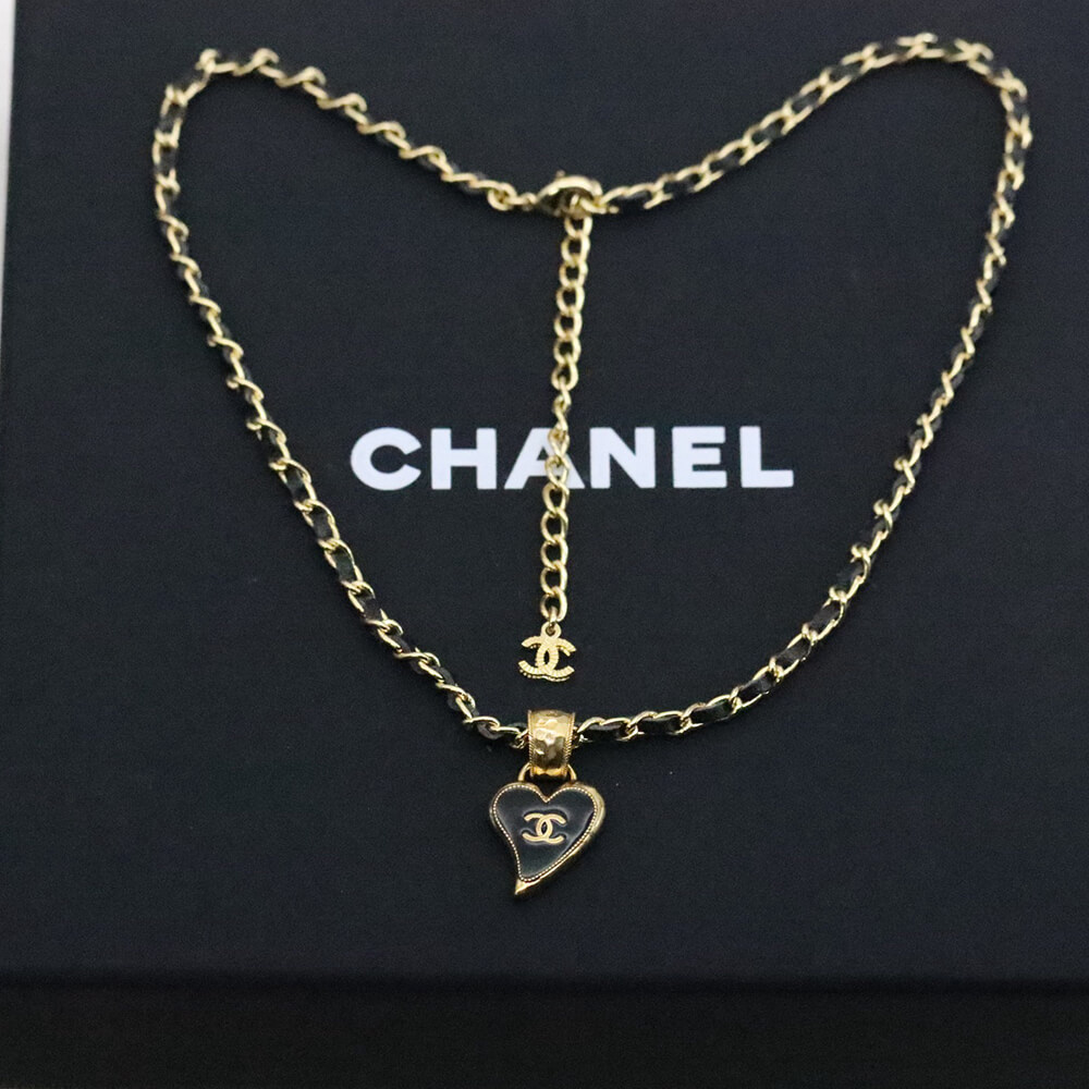Ch**el Necklace