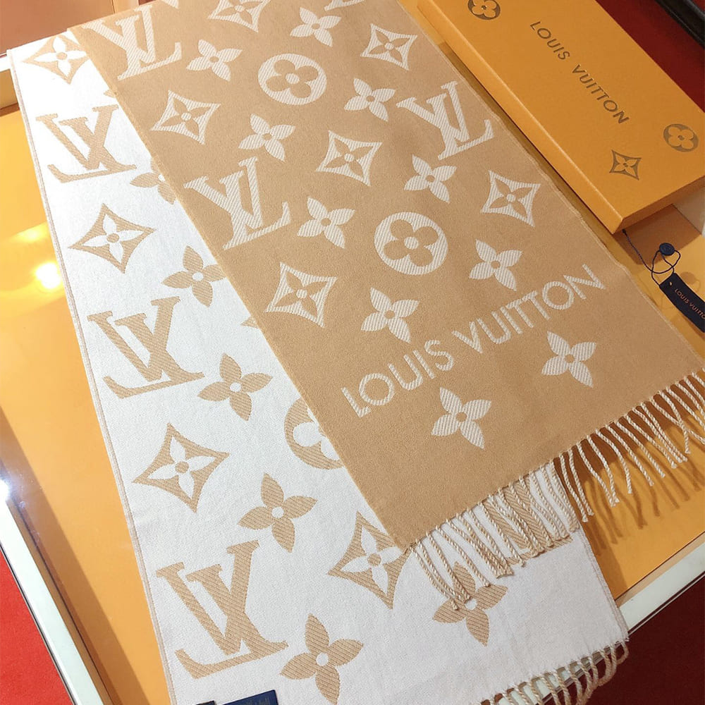 LV ESSENTIAL Scarf