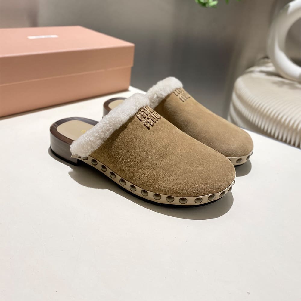 M1um1u Suede clogs