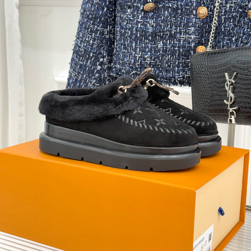 LV Ski Cortina Closed Mule