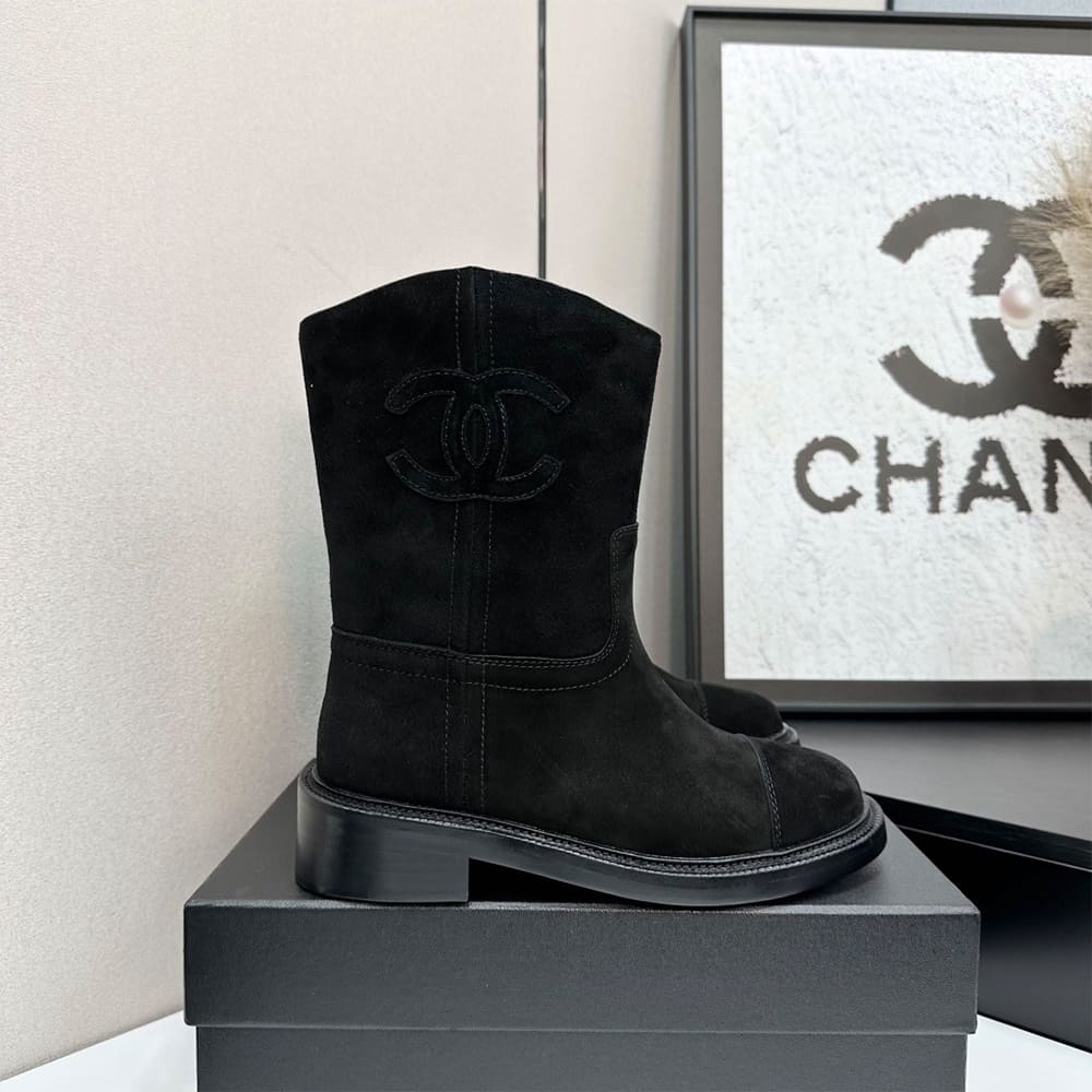 Ch**el Boots