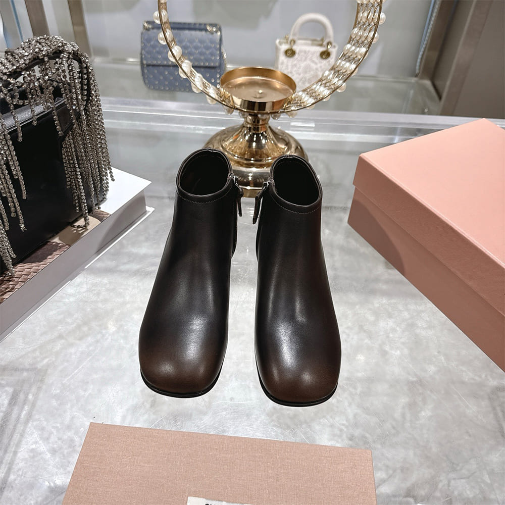 M1um1u Fumé Leather Ankle Boots