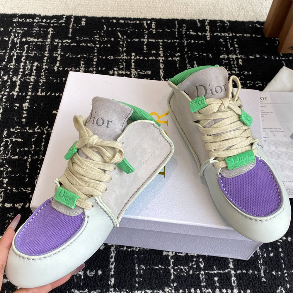 D10r Roadie Lace-Up Boot