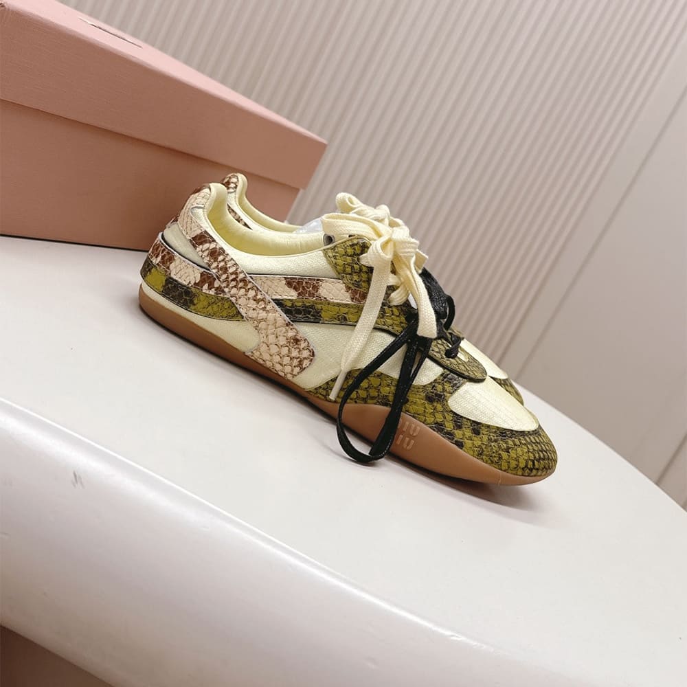 M1um1u Gymnasium Technical Sneaker