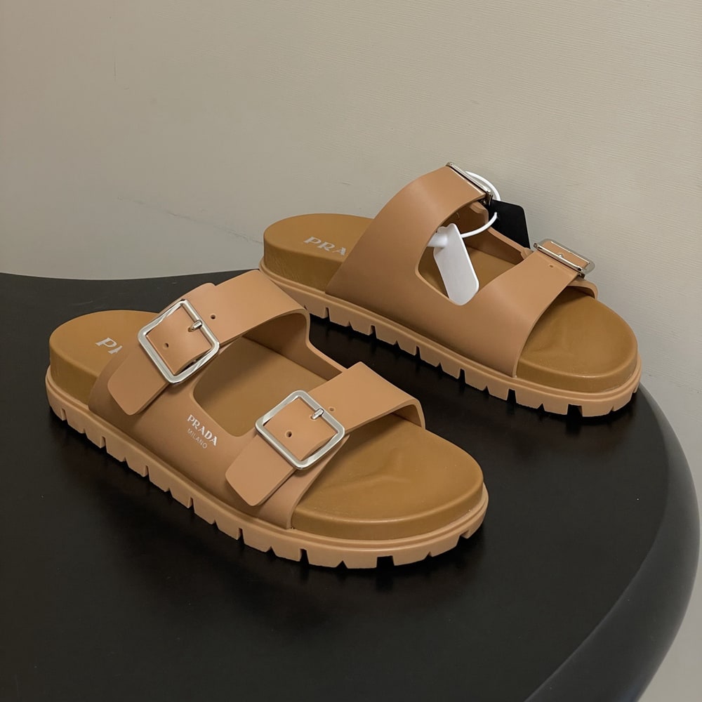 Pra*a Rubber slides (EU SIZE 35-41)