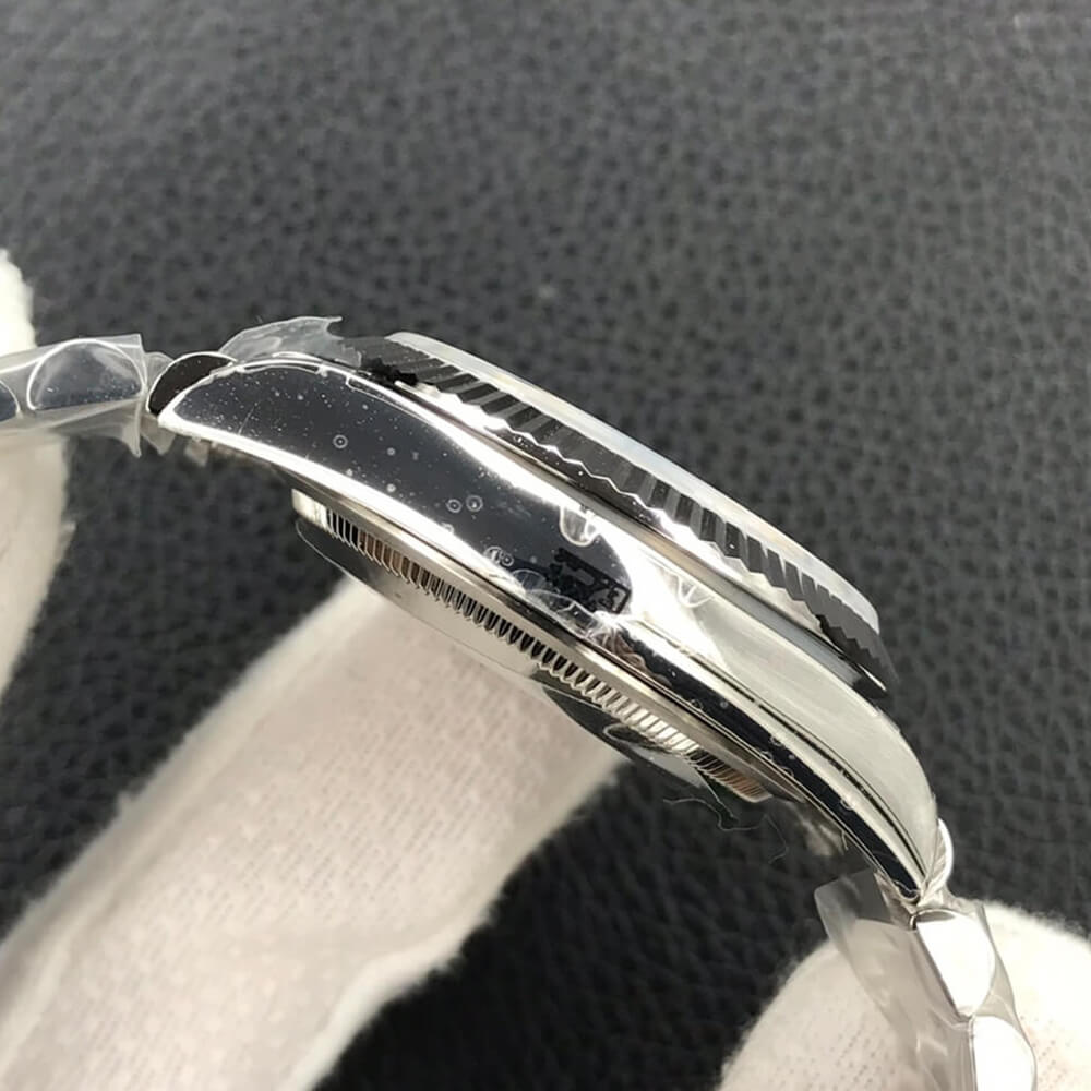 R01ex Day-Date 36