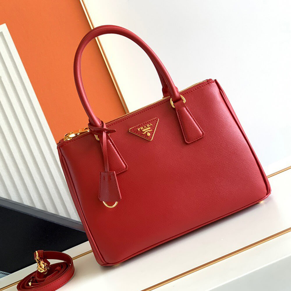 Medium Pra*a Galleria Saffiano leather bag