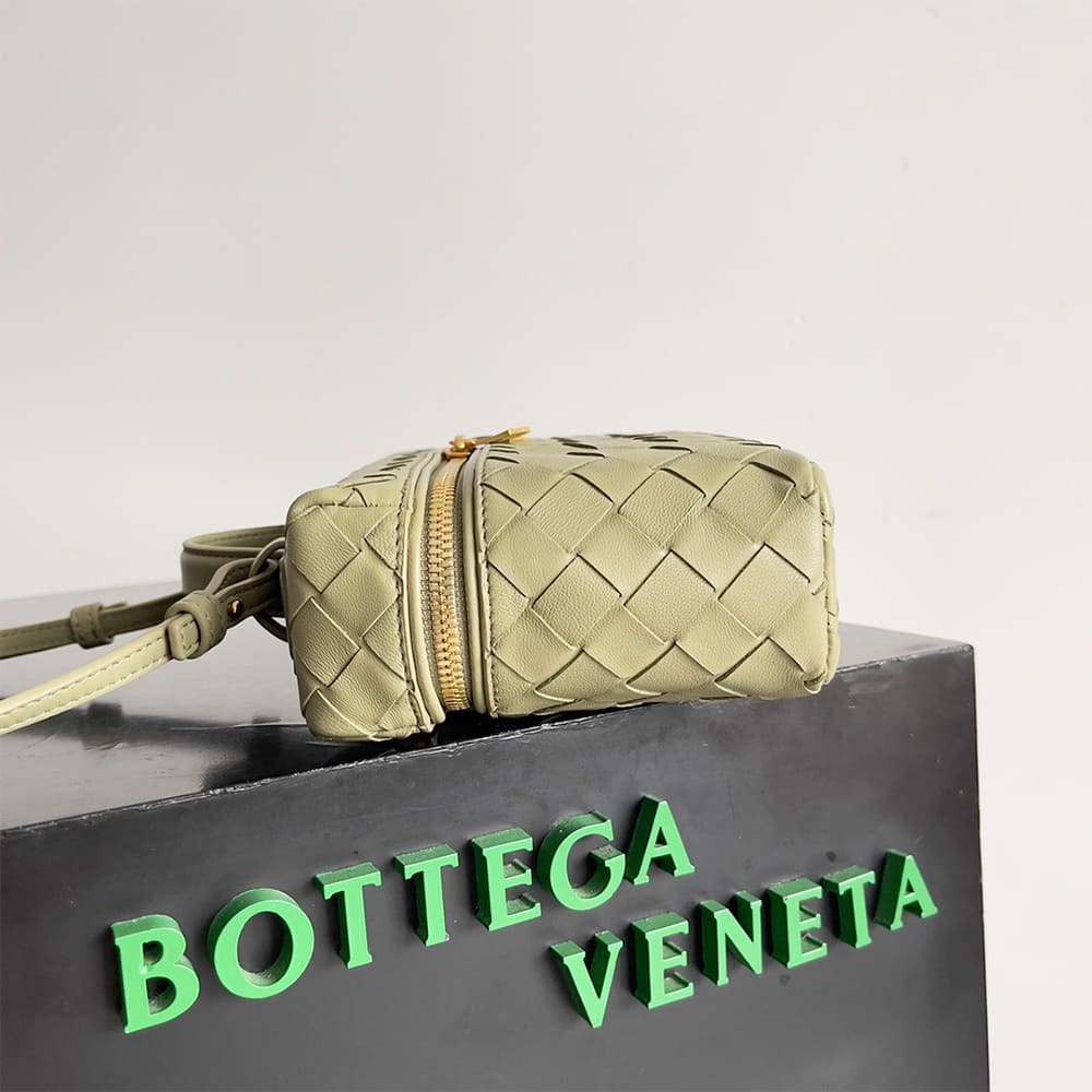 B0tt*ga Ven*ta Bang Bang Vanity Case(high-end grade)