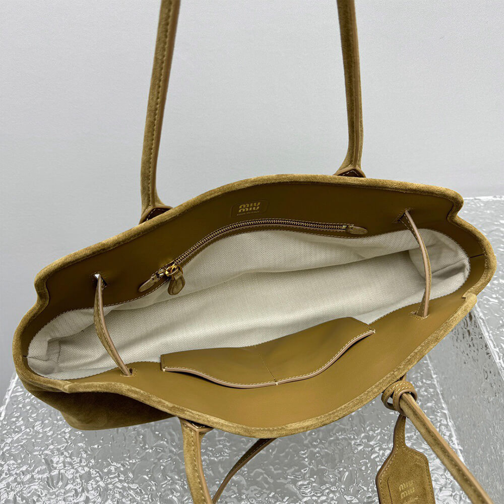 M1um1u Large Aventure suede bag(HIGH-END GRADE)