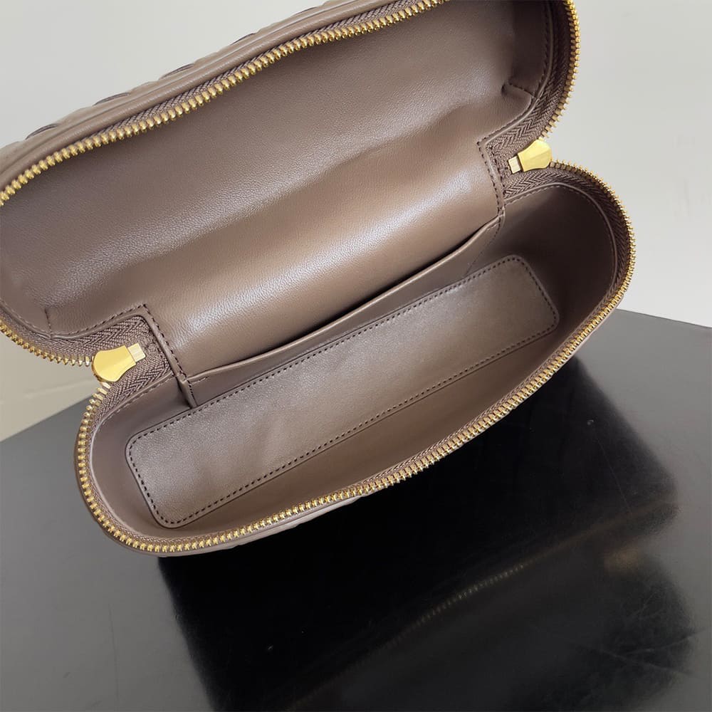 B0tt*ga Ven*ta Bang Bang Vanity Case(high-end grade)